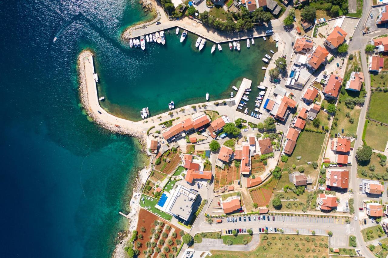 Apartments Otia Seaview Porat  Dış mekan fotoğraf