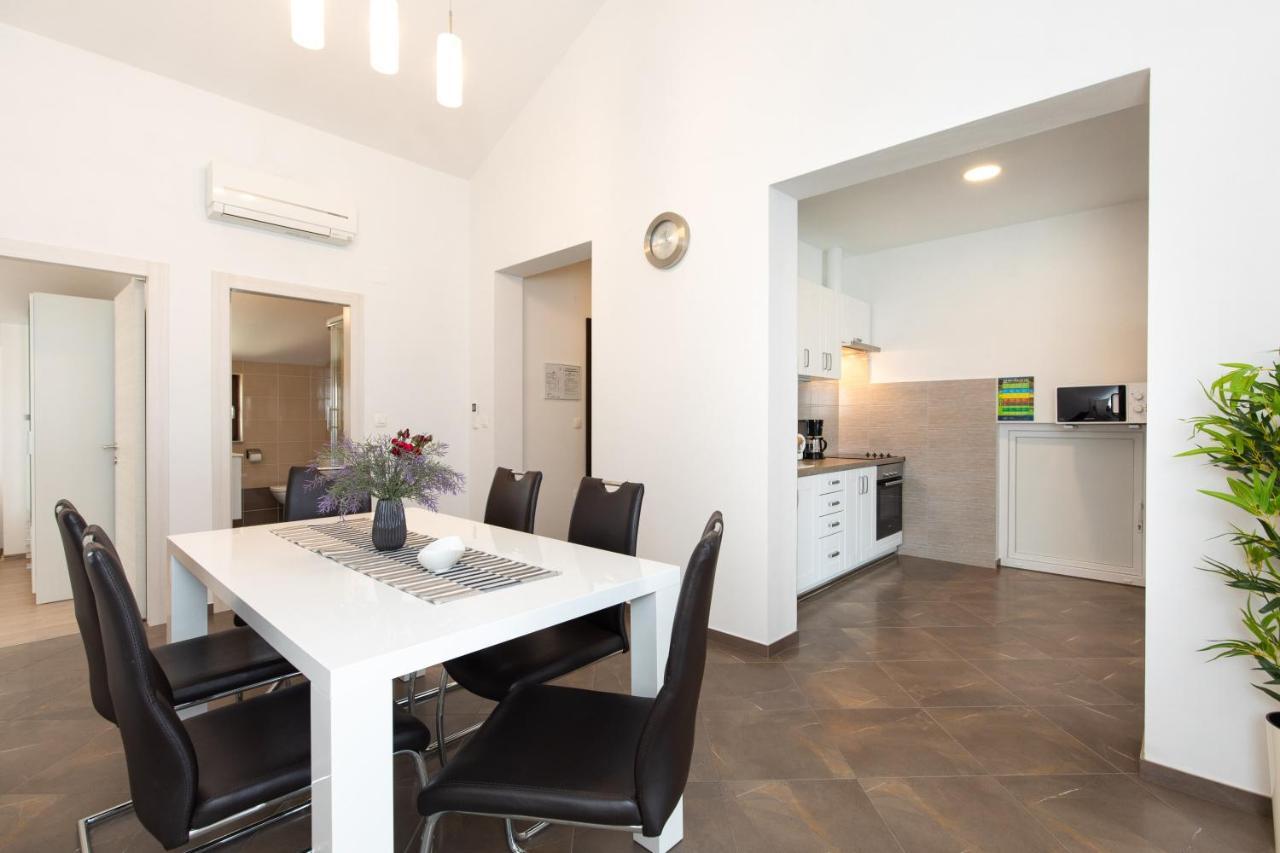 Apartments Otia Seaview Porat  Dış mekan fotoğraf