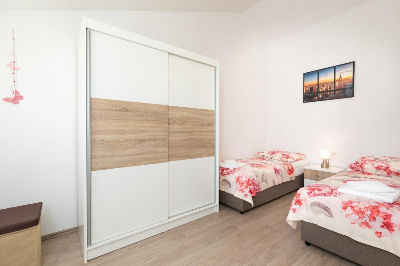 Apartments Otia Seaview Porat  Dış mekan fotoğraf